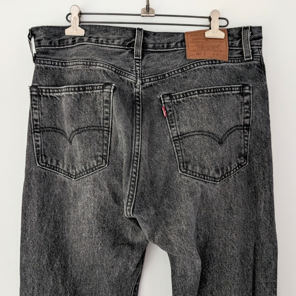 Levi's Men's 551Z Black Straight Jeans ~ Size 32x30 - Picture 8 of 14
